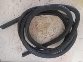 55235636 Jeep 1984-1996 Cherokee 2 Door Lf Left Front Weatherstripping Seal Oem 55235636 Jeep 1984-1996 Cherokee 2 Door Lf Left Front Weatherstripping Seal Oem