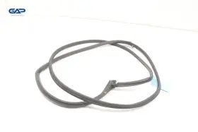 82130k0000 Kia Soul Front Left Driver Side Door Weatherstrip Seal Oem 2020 - 2024