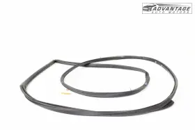 82140-q5000 Kia 2021-2025 Seltos Front Right Passenger Side Door Weatherstrip Seal Oem 82140-q5000 Kia 2021-2025 Seltos Front Right Passenger Side Door Weatherstrip Seal Oem