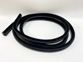 Cge500740 Land Rover 03-12 Range L322 Rear Left / Right Door On Body Weatherstrip Seal Oem