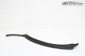Dk62-25384-a Land Rover 2014-22 Range Rear Right Door Lower Wheel Arch Weatherstrip Seal Oem Dk62-25384-a Land Rover 2014-22 Range Rear Right Door Lower Wheel Arch Weatherstrip Seal Oem