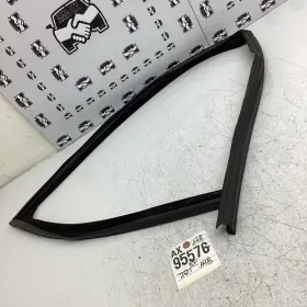 22635260 Land Rover Ec6xa Discovery Sport Right Front Door Rubber Sealing 2.18