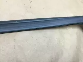 Land Rover I12 Discovery Sport 2015 Rear Left Window Weatherstrip Seal 15-19 O #3