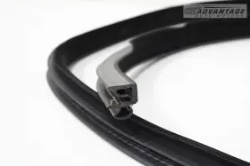 Lr067427 Land Rover 2013-2022 Range L405 Rear Right Side Door Body Weatherstrip Seal Oem #3