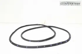 Lc5b-s20530 Lincoln 2020-2024 Aviator Front Right Passenger Door Body Weatherstrip Seal Oem #2 Lc5b-s20530 Lincoln 2020-2024 Aviator Front Right Passenger Door Body Weatherstrip Seal Oem #2