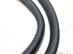 Lj7b-s20708-ba Lincoln 2020-2024 Corsair Right Passenger Front Door Weatherstrip Seal Oem #3