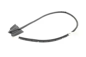 670032863 Maserati Levante Front Left Side Door Lower Weatherstrip Seal Oem 2017 - 2020
