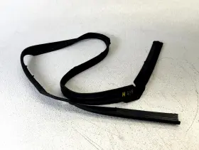 Mazda D10e-56-750 16-21 Cx-3 Cx3 Front Hood Bonnet Weatherstrip Rubber Seal Oem