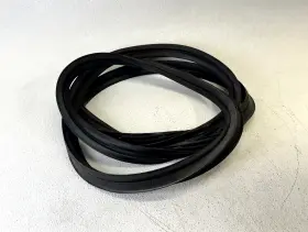 Mazda D10e-62-761a 16-22 Cx-3 Cx3 Rear Trunk Tailgate Liftgate Weatherstrip Seal Cover Oem