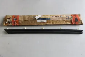 2026901462 Mercedes-benz Door Seal Rear Right Lower Fits C280 C220