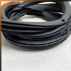 2056970151 Mercedes-benz 15-21 W205 C300 C400 Rear Left Door Body Weatherstrip Seal Oem #2