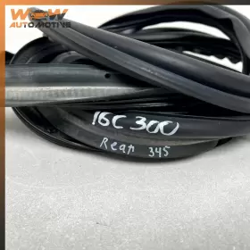 2057500098 Mercedes-benz 15-21 W205 C300 C400 Trunk Lid Deck Weatherstrip Seal Oem #2