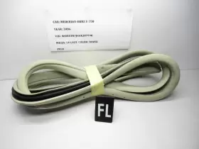 2116970151 Mercedes-benz 2006-2008 E350 Left Front Door Weather Strip Seal Oem