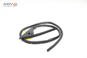 A1727200178 Mercedes-benz 2012-2020 Slc300 R172 Convertible Left Door Lower Weatherstrip Seal Oem