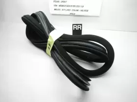 A2116970351 Mercedes-benz 2006-2009 E350 Right Rear Door Body Weather Strip Seal Oem #2