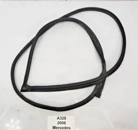 A2117200178 Mercedes-benz 03-09 Oem W211 E350 Front Left Driver Door Weather Strip Seal 31k