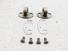 120.da1z86 Nissan 84-89 300zx Z31 2 Front Door Strikers Pair X2 Both Doors Oem