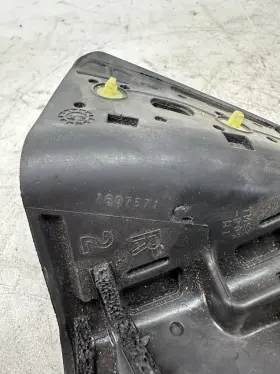 160757100b Oem 21-24 Tesla Model S Rear Right Passenger Side C Pillar Door Seal 1607571 #3