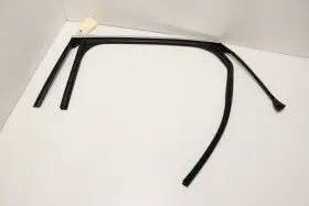 84150963 Oem 2016 - 2020 Cadillac Ct6 Rear Left Door Window Weatherstrip Seal Moulding #2