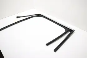 84150964 Oem 2016 - 2020 Cadillac Ct6 Rear Right Door Window Weatherstrip Seal Moulding #3