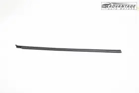 7p5837522b Porsche 2011-2018 Cayenne Front Right Side Door B Pillar Molding Seal Oem
