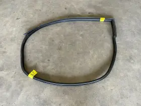 991025476 Porsche 2012-2016 991 911 Left Driver Door Weatherstrip Seal 1569 Oem