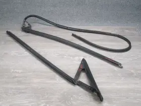 99653753106 Porsche 1999-2005 911 996 Convertible Left Door Weatherstrip Seal Set Of 2