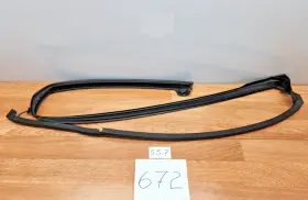 Ck52-20519-a Range Rover 14-17 Oem L405 Front Left Driver Side Door Upper Weatherstrip Seal