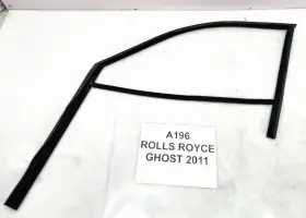 7200317 Rolls-royce 10-14 Oem Ghost Rr4 Front Left Driver Door Rubber Window Guide