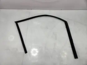 7200318 Rolls-royce 10-14 Oem Ghost Rr4 Front Right Passenger Door Rubber Window Guide #2
