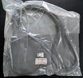 4551875 Saab 4698411 / New Nos Genuine Oem Door Seal 9-5 1998-2003 Make Offer