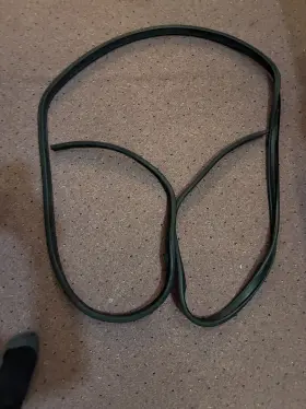 8289803 Saab All Classic 900 Hatchback Door Rubber Sealing Strip