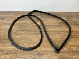 63511al00a Subaru 2015-2019 Outback Front Door Gasket Weather Strip Seal Right Side Oem