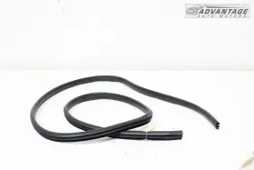 63571va000 Subaru 2015-2021 Wrx Sedan Front Right Side Door Body Weatherstrip Seal Oem