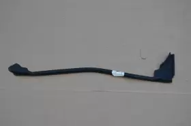 100542100d Tesla 12-20 Model S Front Right Side Door Forward Pillar Weatherstrip Seal Oem #2