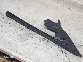 1090502-00-i Tesla Model 3 Front Right Door Glass Seal 2017-2023