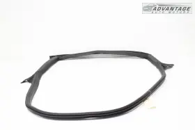 1090511-00-l Tesla 2017-2023 Model 3 Sedan Rear Left Side Doorway Weatherstrip Seal Oem 1090511-00-l Tesla 2017-2023 Model 3 Sedan Rear Left Side Doorway Weatherstrip Seal Oem