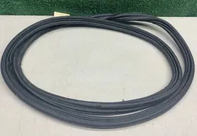 1486211-00-a Tesla 2016-2020 Model X Frunk Seal With Section Oem #2
