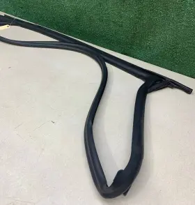 1606732-00-d Tesla 2021-2024 Model S Front Left Driver Primary Weatherstrip Rubber Seal Oem #2