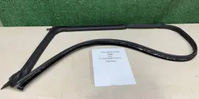 1606734 Tesla 2021-2024 Model S Rear Driver Left Body Rubber Seal Lh Oem