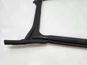 6009583-00-n Tesla 12-20 Oem Model S Front Left Driver Side Door Body Wheatherstrip Seal #3