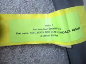 6009588-00-d Tesla Model S Right Rear Door Seal Oem #2