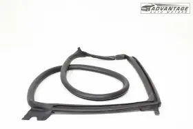 Tmsp-u03 Tesla 2012-2020 Model S Sedan Rear Right Side Doorway Weatherstrip Seal Oem