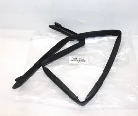 53395-42080 Toyota 2019-2024 Rav4 Seal Hood To Fr End Oem