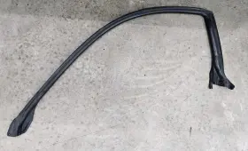 62382-20120 Toyota Celica 2000-2005 Drivers Side Door Rubber Window Seal Right Hand