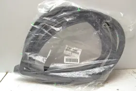 67861-48060 Toyota Oem Highlander Passenger Front Door Weatherstrip 2008-2013