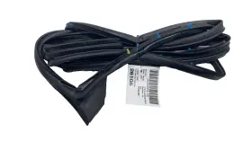 84040-47160 Toyota 67862-47070 23-25 Prius Front Left Door Window Weatherstrip Rubber Seal
