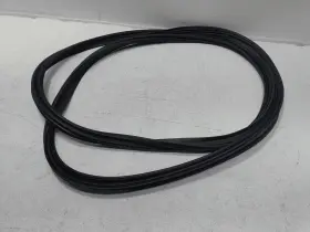 67881-42070 Toyota 2019-2025 Rav4 Liftgate Tailgate Back Door Body Weatherstrip Seal Oem 67881-42070 Toyota 2019-2025 Rav4 Liftgate Tailgate Back Door Body Weatherstrip Seal Oem