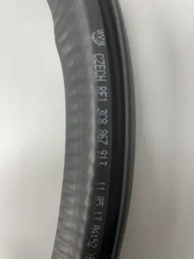 3c8-867-913-a-5ap Volkswagen Oem New 2009-17 Vw Cc Right Left Weather-strip On Body 3c8867913a5ap #2